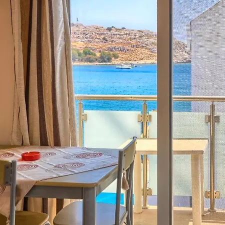Despinas Seafront Apartments,Charaki Buitenkant foto