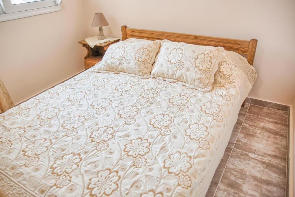 Despinas Seafront Apartments,haraki Appartement Charaki